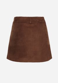 Born2be - Brązowa Spódnica VICES Mini z Imitacji Zamszu Tavite. Okazja: na co dzień. Stan: podwyższony. Kolor: brązowy. Materiał: zamsz. Styl: casual, elegancki, klasyczny #2