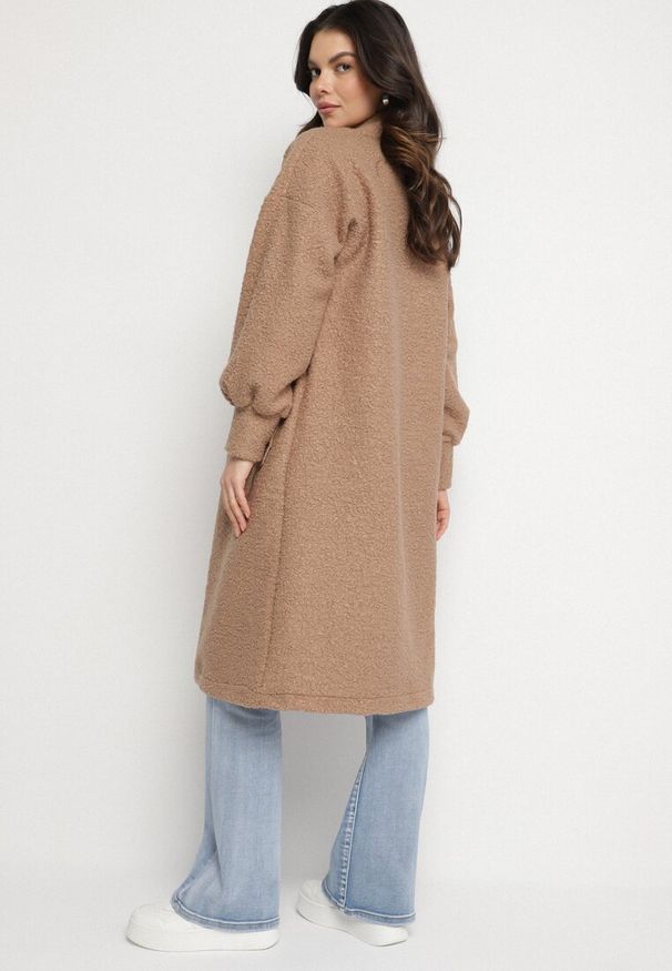 Born2be - Brązowy Płaszcz Boucle Niezapinany Zopho. Okazja: na co dzień. Kolor: brązowy. Materiał: jeans, tkanina. Styl: klasyczny, elegancki, casual