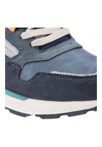 Granatowe Sneakersy Jeep Stylowe Obuwie Męskie. Okazja: na co dzień. Kolor: niebieski. Materiał: materiał, skóra. Szerokość cholewki: normalna. Sport: turystyka piesza #3