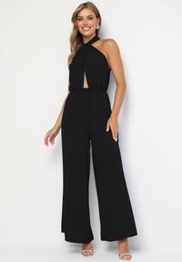 Born2be - Czarny Kombinezon o Taliowanym Kroju Bez Rękawów Rivassina. Kolor: czarny. Długość rękawa: bez rękawów. Długość: długie #1
