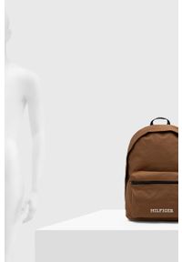 TOMMY HILFIGER - Tommy Hilfiger plecak męski kolor brązowy duży z nadrukiem. Kolor: brązowy. Materiał: poliester. Wzór: nadruk #4
