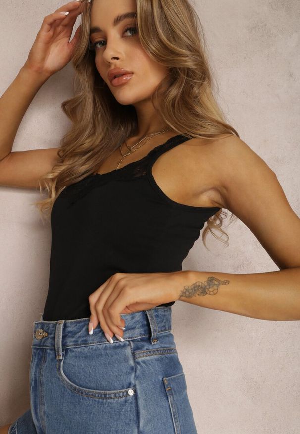 Renee - Czarny Top Bawełniany Kasione. Kolor: czarny. Materiał: bawełna. Długość rękawa: na ramiączkach