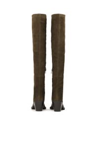 Kazar - Zamszowe muszkieterki w kowbojskim stylu. Wysokość cholewki: przed kolano. Kolor: brązowy. Materiał: zamsz. Szerokość cholewki: normalna #4