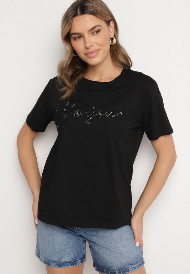 Born2be - Czarny T-shirt z Bawełny o Kroju Oversize z Haftem i Cekinami Uliowena. Okazja: na co dzień, na spacer. Kolor: czarny. Materiał: bawełna. Wzór: haft. Sezon: lato. Styl: casual