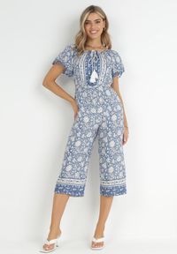 Born2be - Niebieski Kombinezon Hesonia. Kolor: niebieski. Długość rękawa: krótki rękaw. Długość: krótkie. Wzór: aplikacja, kwiaty, ażurowy. Styl: boho, wakacyjny #1