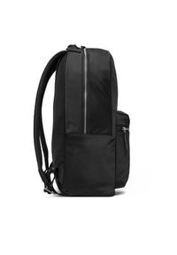Calvin Klein Plecak Sleek Nylon Backpack LV04D3042G Czarny. Kolor: czarny. Materiał: materiał