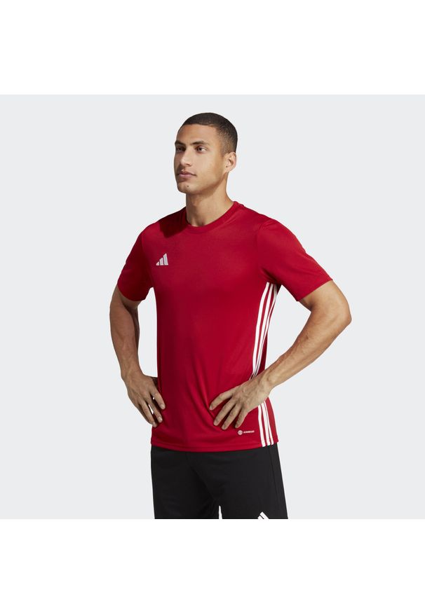 Adidas - Koszulka męska adidas Tabela 23 Jersey. Kolor: czerwony, brązowy, biały, wielokolorowy. Materiał: jersey, poliester. Sport: piłka nożna