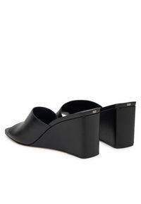 MICHAEL Michael Kors Klapki Merriam 40S5MMMS3L Czarny. Kolor: czarny. Materiał: skóra
