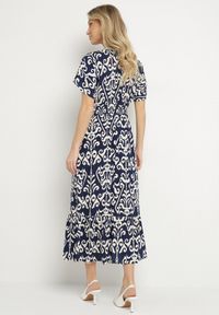 Born2be - Niebieska Sukienka z Wiskozy w Abstrakcyjny Wzór Faledira. Okazja: na co dzień. Typ kołnierza: dekolt w serek. Kolor: niebieski. Materiał: wiskoza. Długość rękawa: krótki rękaw. Typ sukienki: proste. Styl: casual, klasyczny #2