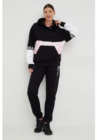 Guess bluza bawełniana damska kolor różowy z kapturem wzorzysta. Typ kołnierza: kaptur. Kolor: różowy. Materiał: bawełna #3
