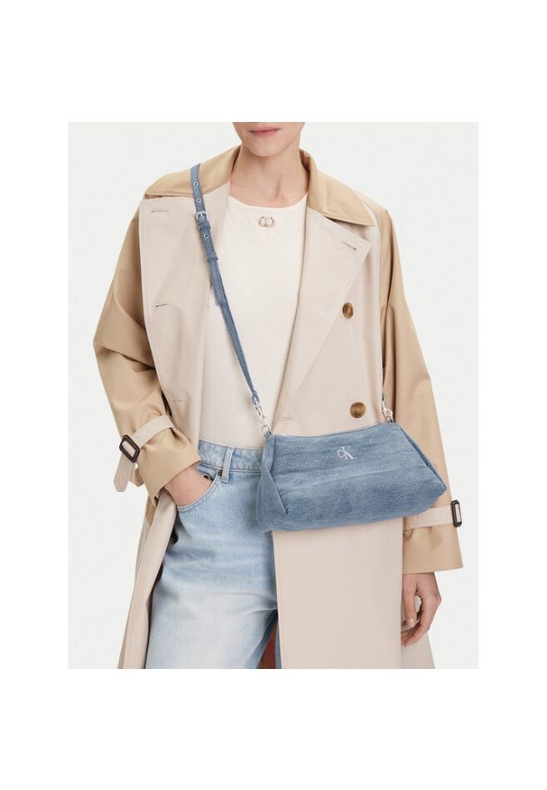 Torebka Calvin Klein. Kolor: niebieski
