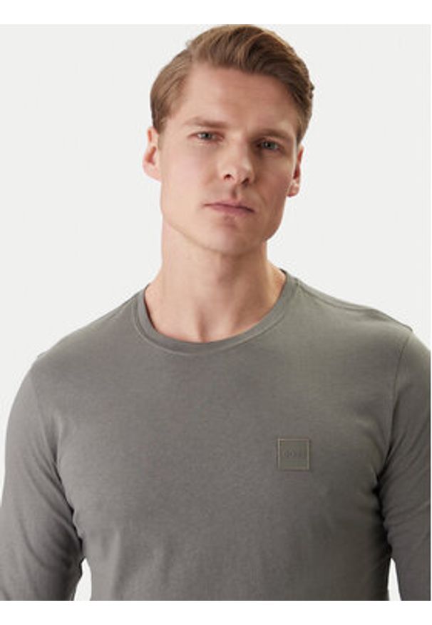 BOSS Longsleeve Tacks 50512111 Khaki Regular Fit. Kolor: brązowy. Materiał: bawełna. Długość rękawa: długi rękaw