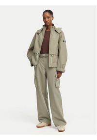 Guess Spodnie materiałowe W6GB01 W1416 Khaki Regular Fit. Kolor: brązowy. Materiał: syntetyk #5