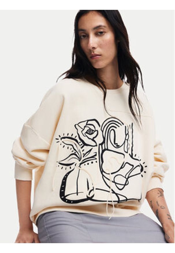 Desigual Bluza Patch 24WWSK06 Écru Oversize. Materiał: bawełna