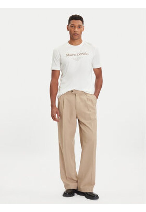 Marc O'Polo T-Shirt 528 2305 51196 Écru Regular Fit. Typ kołnierza: polo. Materiał: bawełna