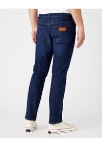 Wrangler - WRANGLER GREENSBORO MĘSKIE SPODNIE JEANSOWE STARLITE W15QYJ38E #5