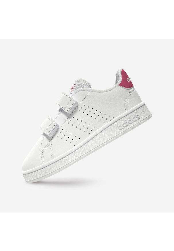 Adidas - Buty sportowe dla dzieci ADIDAS Advantage. Zapięcie: rzepy. Kolor: różowy, wielokolorowy, biały. Materiał: kauczuk, syntetyk, materiał. Szerokość cholewki: normalna. Wzór: paski. Model: Adidas Advantage. Sport: turystyka piesza, tenis