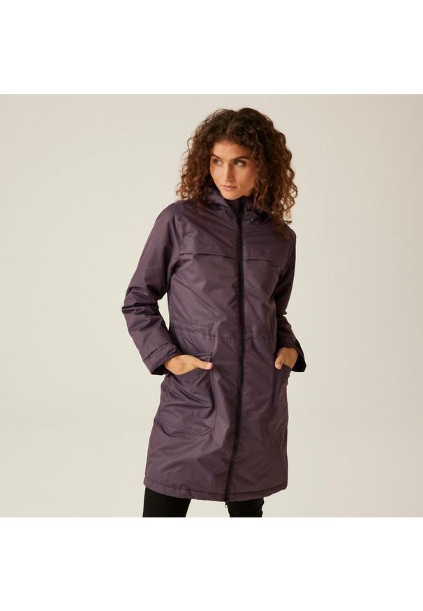Kurtka przeciwdeszczowa z kapturem damska Regatta Romine II. Typ kołnierza: kaptur. Kolor: czarny, wielokolorowy, fioletowy. Sezon: zima