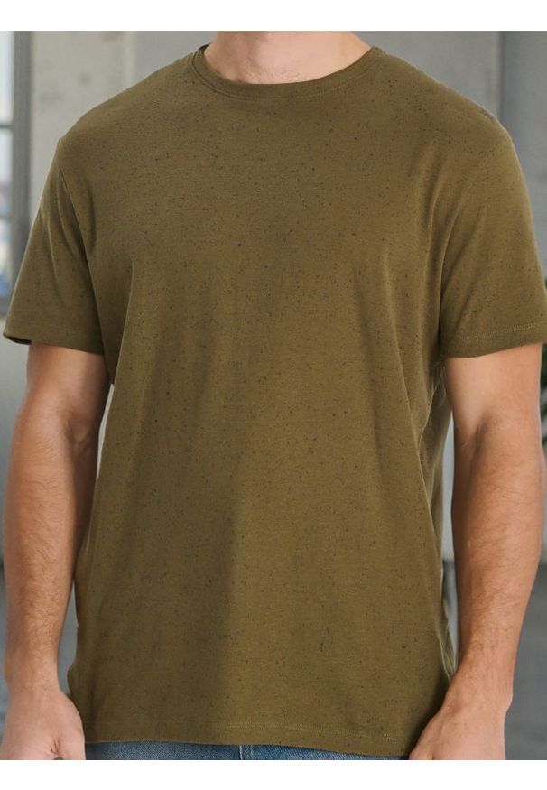 Sinsay - Koszulka basic - khaki. Kolor: brązowy