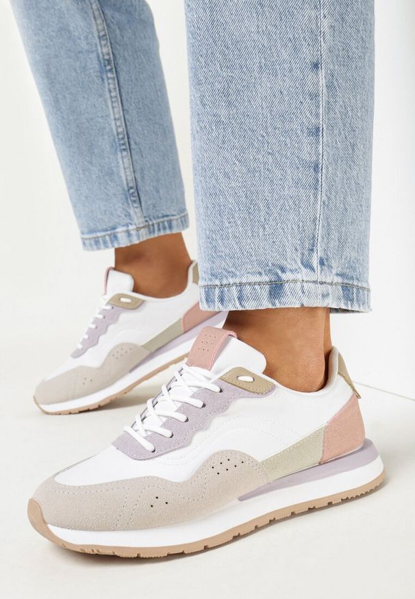 Born2be - Biało-Fioletowe Sneakersy na Piankowej Podeszwie Dejana. Kolor: biały