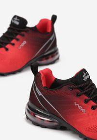 Born2be - Czerwono-Czarne Buty Sportowe Thespophia. Wysokość cholewki: przed kostkę. Nosek buta: okrągły. Zapięcie: sznurówki. Kolor: czerwony. Materiał: materiał. Szerokość cholewki: normalna. Obcas: na płaskiej podeszwie #4