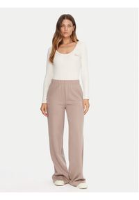 Guess Body V5BP09 KCBF1 Écru Slim Fit. Materiał: bawełna