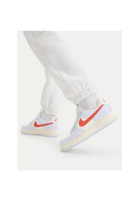 Sneakersy Nike. Kolor: niebieski. Model: Nike Air Force #1