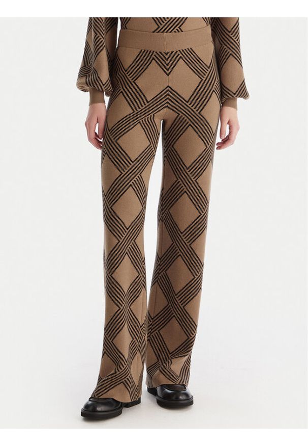 only - ONLY Spodnie dzianinowe Anny 15327634 Beżowy Loose Fit. Kolor: beżowy. Materiał: syntetyk