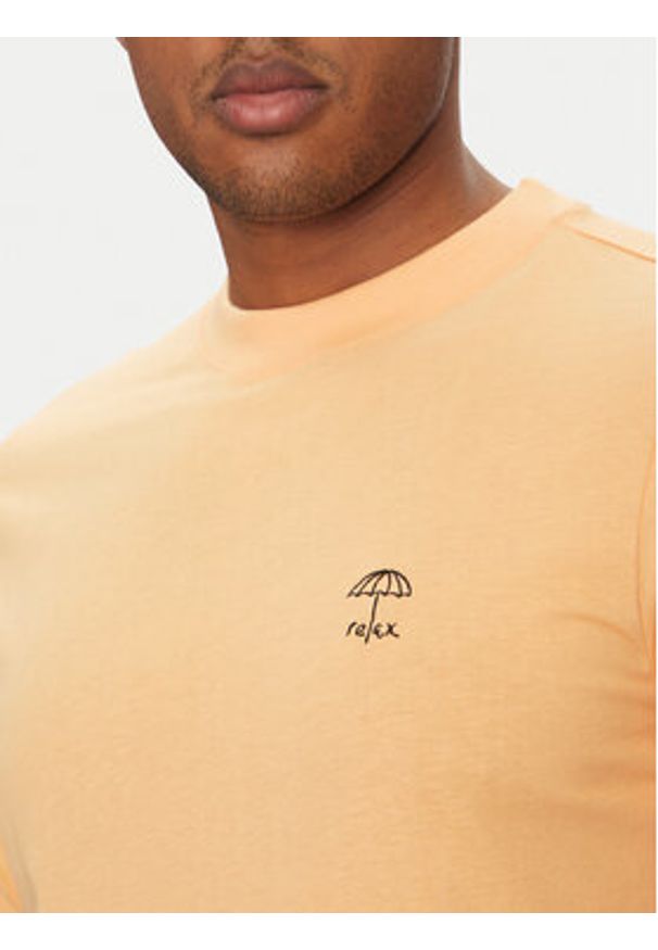 Blend T-Shirt 20718304 Pomarańczowy Regular Fit. Kolor: pomarańczowy. Materiał: bawełna