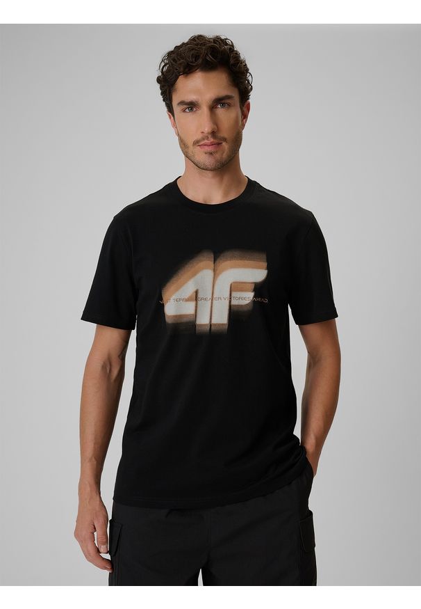 4f - 4F T-shirt regular z nadrukiem męski - czarny S. Okazja: na co dzień. Kolor: czarny. Materiał: materiał. Wzór: nadruk. Styl: casual, sportowy