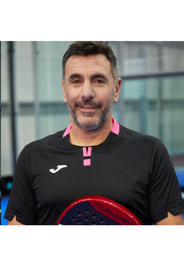 Koszulka tenisowa męska z krótkim rekawem Joma Ranking Short Sleeve T-Shirt. Kolor: czarny, wielokolorowy, różowy. Długość rękawa: krótki rękaw. Długość: krótkie. Sport: tenis