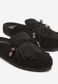 Born2be - Czarne Klapki z Frędzlami i Kokardą Narialla. Okazja: na spacer, na co dzień. Kolor: czarny. Sezon: lato. Styl: casual #6
