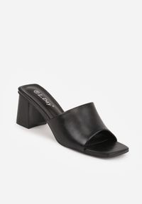 Born2be - Czarne Minimalistyczne Klapki na Słupku z Odkrytym Kwadratowym Noskiem Monaera. Okazja: na co dzień, na ślub cywilny, na wesele. Kolor: czarny. Wzór: gładki. Obcas: na słupku. Styl: casual, elegancki #9