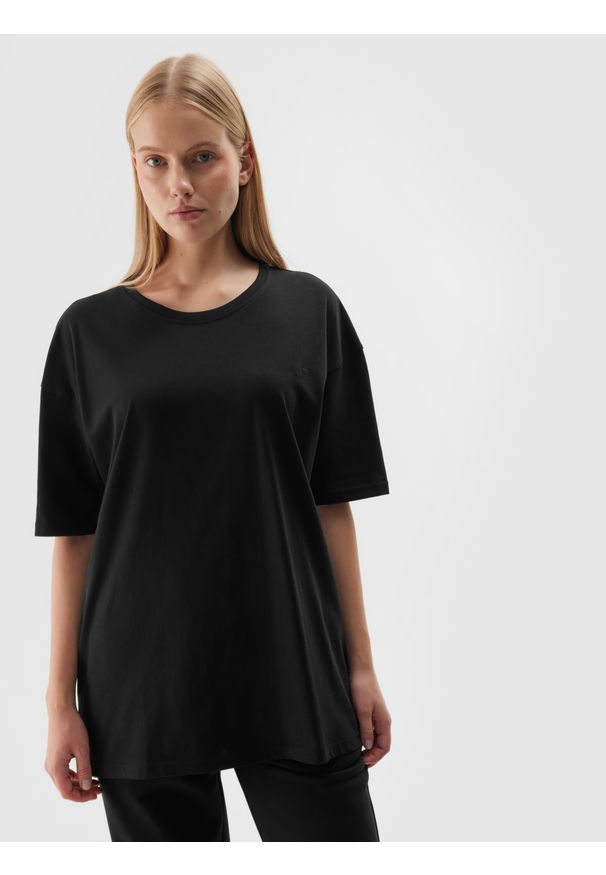 4f - 4F T-shirt oversize gładki uniseks - czarny L. Okazja: na co dzień. Kolor: czarny. Materiał: bawełna, jersey, dzianina. Długość rękawa: krótki rękaw. Długość: krótkie. Wzór: gładki. Styl: sportowy, klasyczny, casual