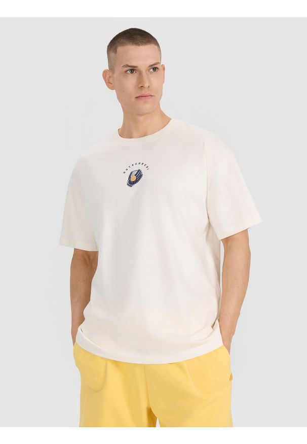 4f - 4F T-shirt oversize z nadrukiem męski - białe XXL. Okazja: na co dzień. Kolor: biały. Materiał: bawełna, materiał, jersey. Długość rękawa: krótki rękaw. Długość: krótkie. Wzór: nadruk. Styl: klasyczny, casual, sportowy