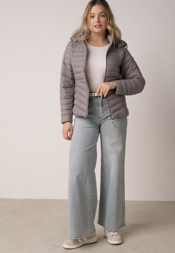 Born2be - Szara Klasyczna Kurtka Przejściowa z Pikowaniem i Odpinanym Kapturem Pretiella. Okazja: na co dzień, na spacer. Kolor: szary. Materiał: jeans, nylon. Styl: klasyczny