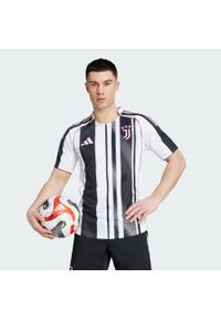 Adidas - Koszulka Juventus 25/26 Home Authentic. Kolor: czarny, biały, wielokolorowy. Sport: piłka nożna
