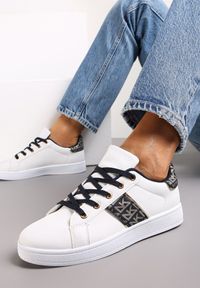 Renee - Biało-Czarne Sneakersy Sznurowane z Wstawkami Danthe. Kolor: biały. Materiał: jeans