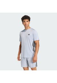 Adidas - Koszulka Tech Essentials Workout 3 Stripes. Kolor: szary. Materiał: materiał. Technologia: ClimaCool (Adidas). Sport: fitness #1