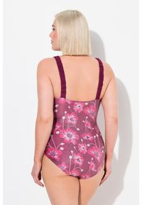 ULLA POPKEN - Damski Kostium kąpielowy kwiaty miękkie miseczki regulowane ramiączka. Kolekcja: plus size. Kolor: fioletowy. Materiał: materiał. Wzór: kwiaty #2