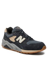 New Balance Sneakersy MT580ESC Czarny. Kolor: czarny. Materiał: materiał