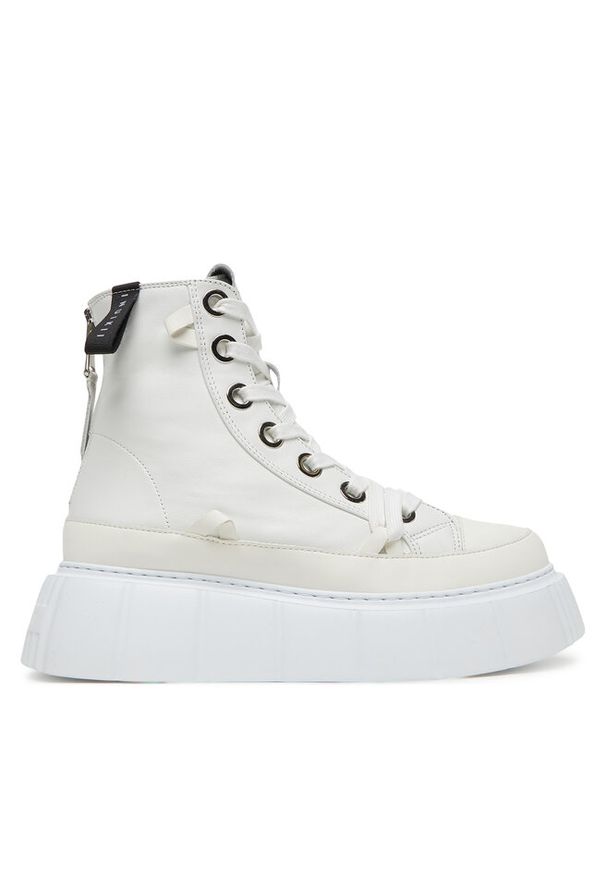 Trzewiki Inuikii. Kolor: biały