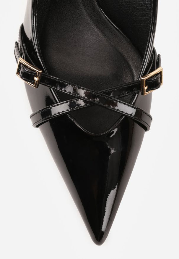 Born2be - Czarne Lakierowane Czółenka na Kaczuszce z Ozdobnymi Paskami Caloma. Okazja: na co dzień. Zapięcie: pasek. Kolor: czarny. Materiał: lakier. Obcas: na szpilce. Styl: casual, klasyczny, wizytowy. Wysokość obcasa: niski