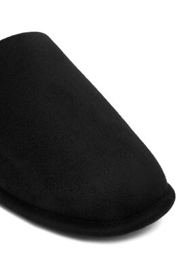 TOMMY HILFIGER - Tommy Hilfiger Kapcie Core Flag House FM0FM05565 Czarny. Kolor: czarny. Materiał: materiał