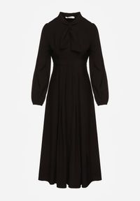 Renee - Czarna Sukienka Plisowana z Wiskozy Ozdobiona Wiązaniem Farrive. Okazja: na co dzień. Kolor: czarny. Materiał: wiskoza. Wzór: aplikacja. Styl: casual, elegancki, klasyczny #8