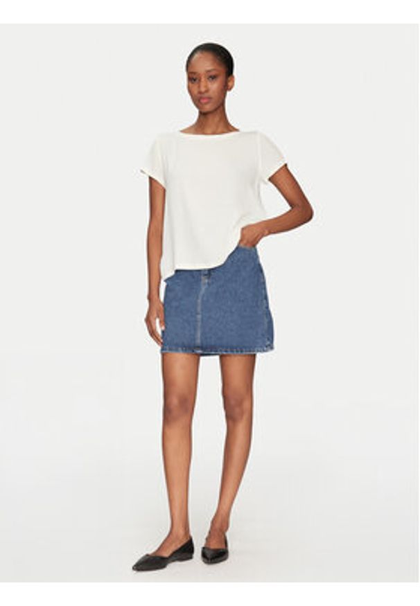 Marella T-Shirt Inn 2515111021 Écru Regular Fit. Kolor: kremowy. Materiał: jedwab