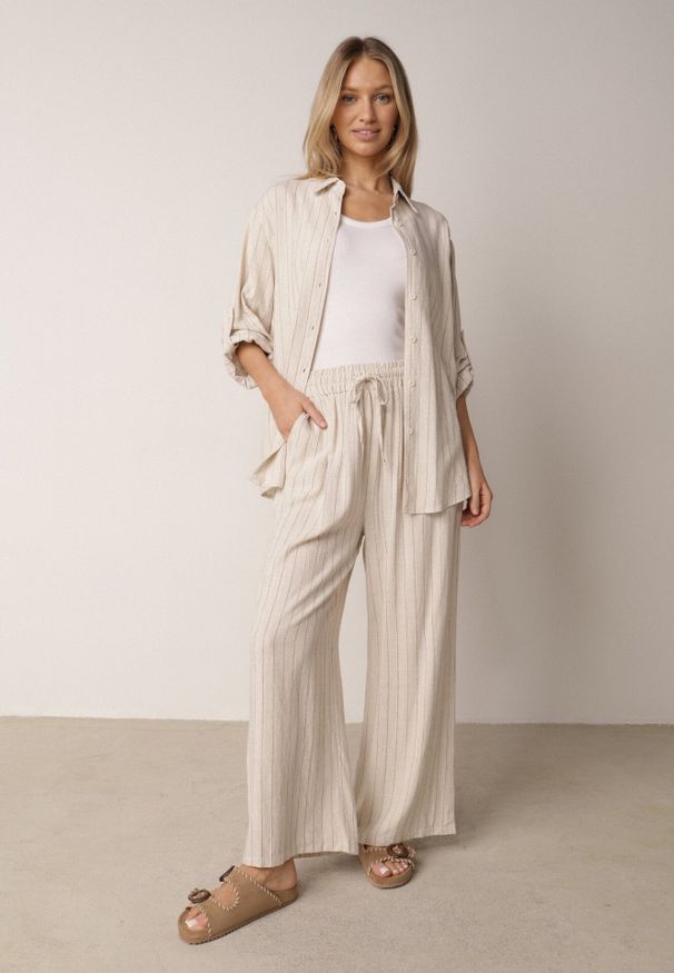 Born2be - Jasnobeżowy Wiskozowo-Lniany Komplet w Paski Koszula i Szerokie Spodnie Terasea. Kolor: beżowy. Materiał: wiskoza, len. Wzór: paski
