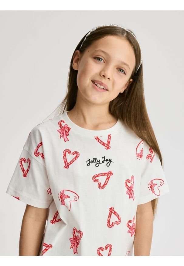 Reserved - Świąteczny t-shirt z nadrukiem - wielobarwny. Materiał: bawełna. Wzór: nadruk. Styl: wizytowy