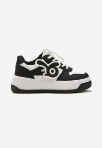 Born2be - Biało-Czarne Sneakersy na Grubej Podeszwie z Abstrakcyjną Aplikacją Cadisa. Kolor: biały. Wzór: aplikacja #2