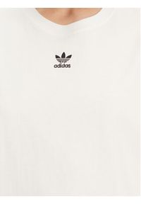 Adidas - adidas T-Shirt Essentials Boyfriend JC8967 Biały Oversize. Kolor: biały. Materiał: bawełna #5